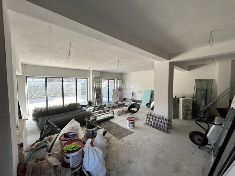 Spatiu comercial semifinisat 62 mp utili plus 20mp terasa Borhanci  - 4