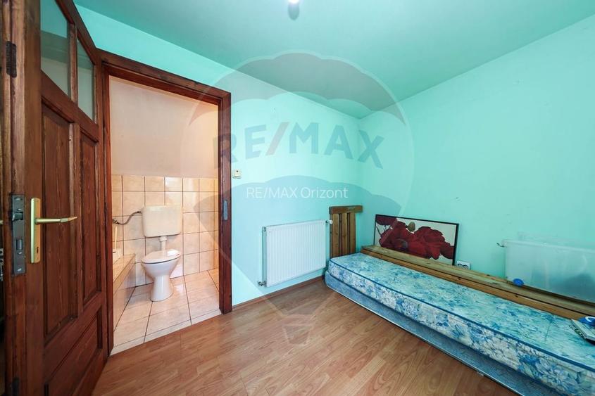 Vilă cu 8 camere de vânzare si spatiu comercial - 43