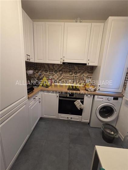 Garsoniera mobilata si utilata, parter inalt – Sos. Berceni nr. 5 - 6