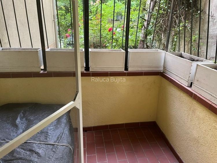Persoana fizica, Tineretului, 2 camere, 70 mp,  Parter, Balcon, 640 € - 9