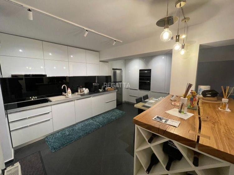 Vila de vanzare 6 camere deschidere directa la Lacul Snagov, 250 mp - 4