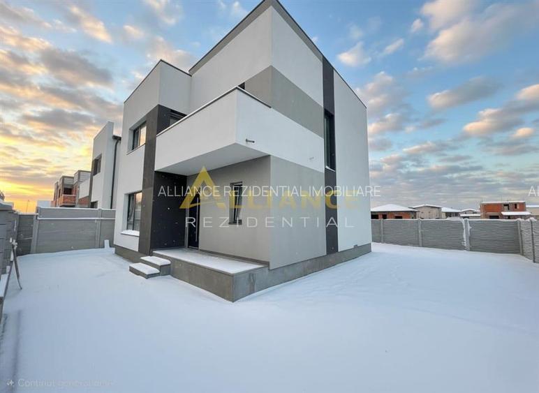 Casa e vanzare cu 4 camere 2 bai teren 455mp - 2