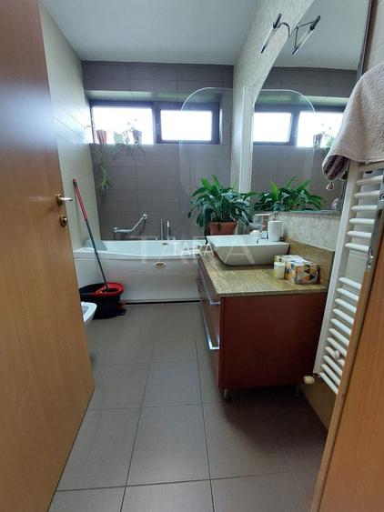 Casă cu 5 camere. de vânzare in Floresti, zona Parcului Poligon. - 23