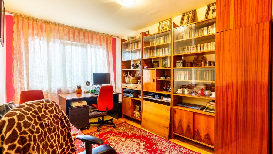 Apartament 4 camere , zona Complex Nora - 8