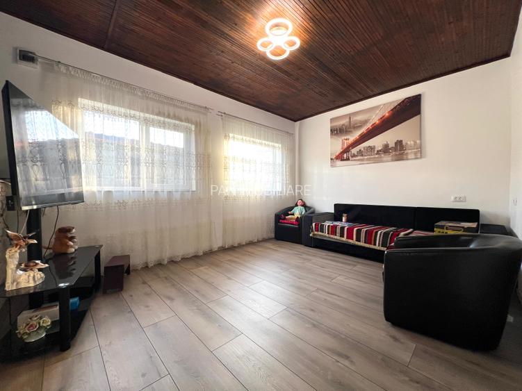 Casa Tuzla – 2 Constructii Individuale – 9 camere – 811mp teren - 18