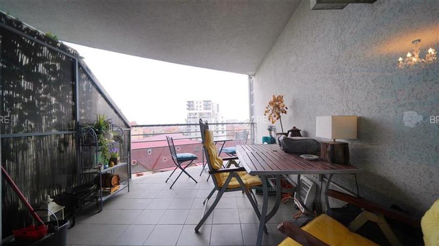 Lifestyle contemporan intr un apartament spatios cu 3 camere - 6
