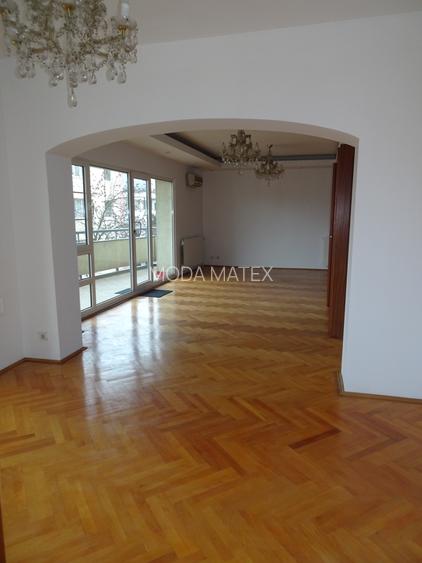 Apt. unicat, constr.2000, dubla intrare, parcare subterana - 15