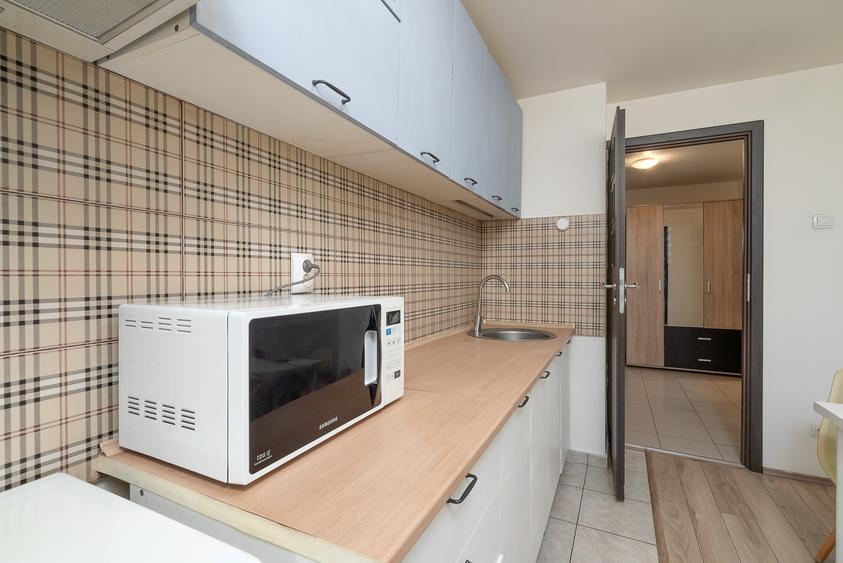 Garsoniera 41 mp ( 700 m - metrou Timpuri Noi )