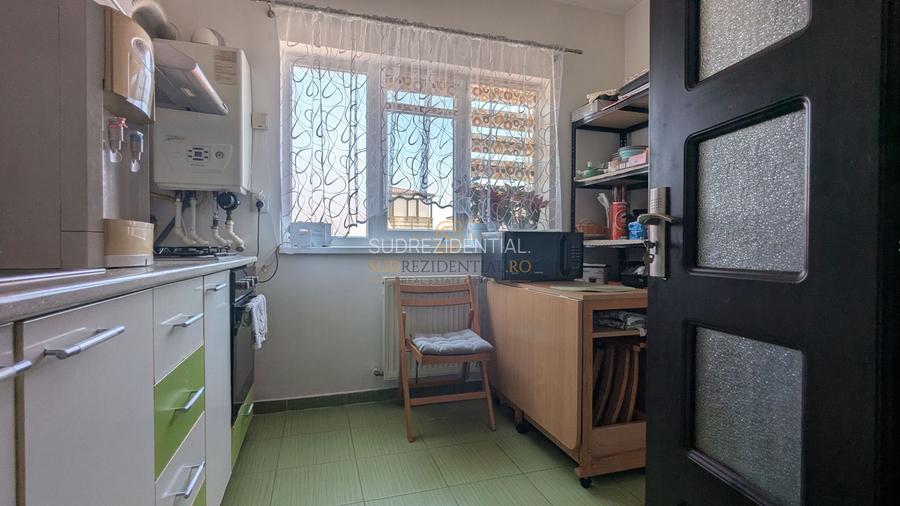 Apartament 2 camere, decomandat, loc de parcare, Drumul Fermei - 9