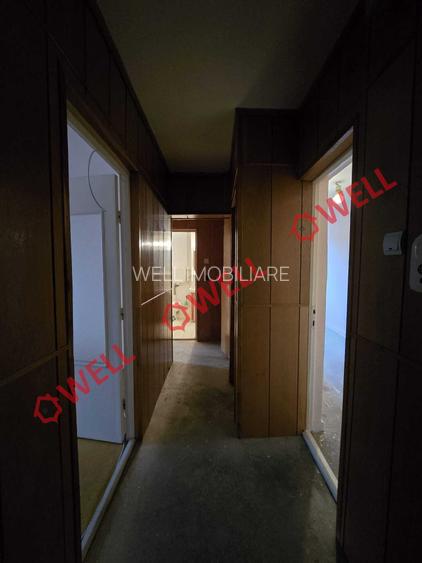 De vânzare apartament cu 2 camere în centrul orașului Covasna, pe strada Unirii! - 2