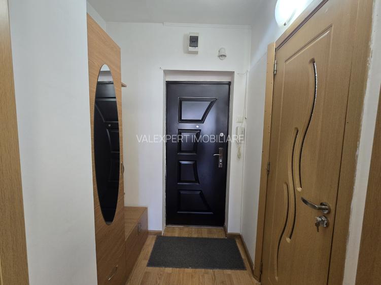 Metrou Costin Georgian, garsoniera  et. 5, supraf. 31mp, mobilata si utilata. - 3