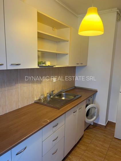 Titan - Rasarit de soare - Metrou - Parcare - Renovat - 3