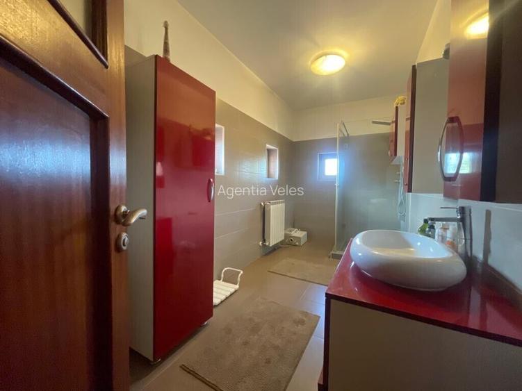 Pipera vila eleganta, spatioasa, garaj, piscina, gradina amenajata - 13