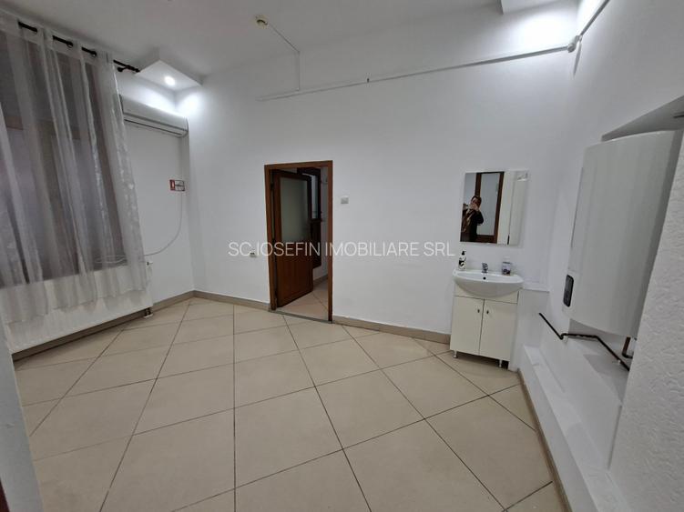 Piata Sinaia, Spatiu pentru diverse activitati - 5