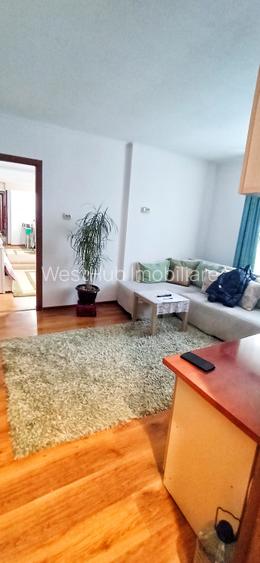 Apartament 2 camere, parter, 40 mp, zona Ronat - 2
