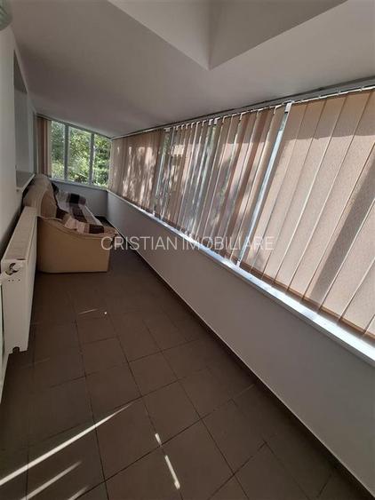 ULTRACENTRAL Bariera 2 cam 84mp, etaj 1 bloc cu lift Mobilat si Utilat - 12