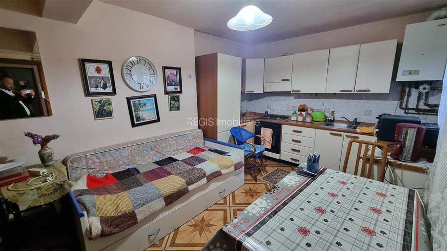 Apartament la casa de 4 camere zona bulevard 15 Noiembrie - 6