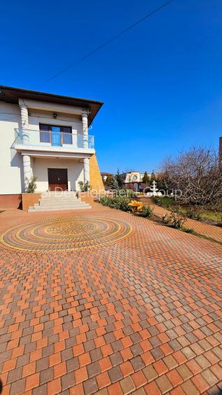 Proprietate speciala | Vila 10 camere |  Straulesti | Teren 1900 mp - 35