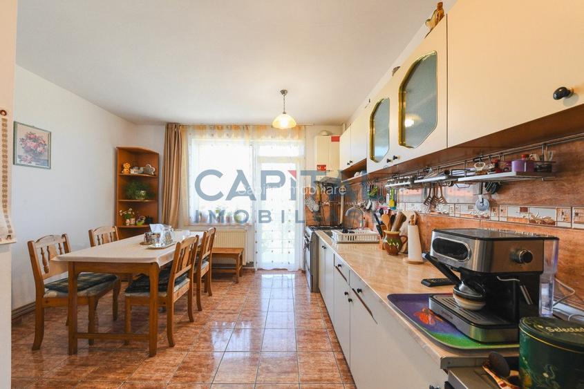 Casa 9 camere, teren 560mp, garaj, comision 0 - 5