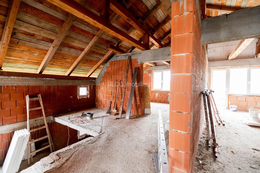 Casa P+M la rosu Haieu - 13