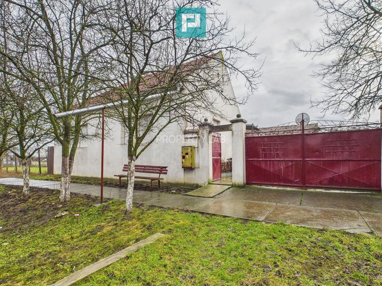 Casă cu 4 camere în Nădab - 14