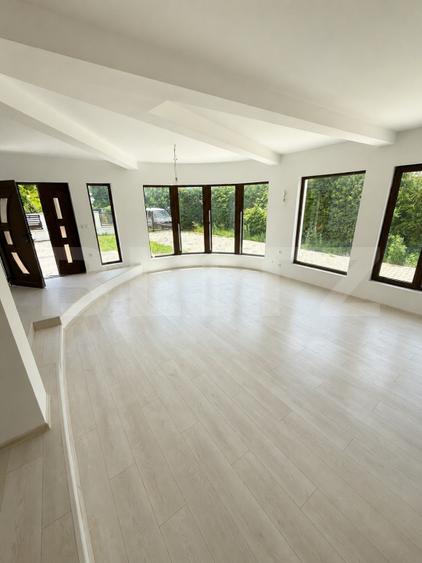Casa de vanzare, 200 mp + teren de 1.200 mp - Unirea