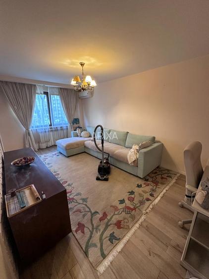 3 CAMERE | 70 MP | BABA NOVAC | RENOVAT MODERN | MOBILAT & UTILAT
