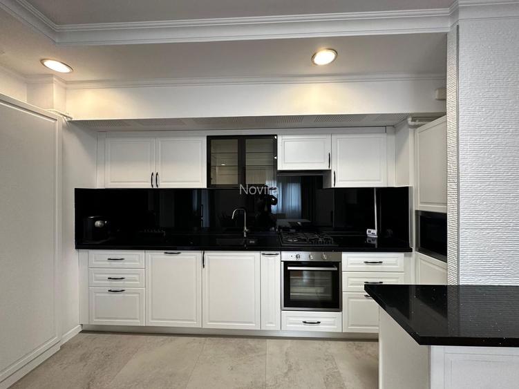 Închiriere Apartament 3 Camere - Nou - Piscină Exterioară