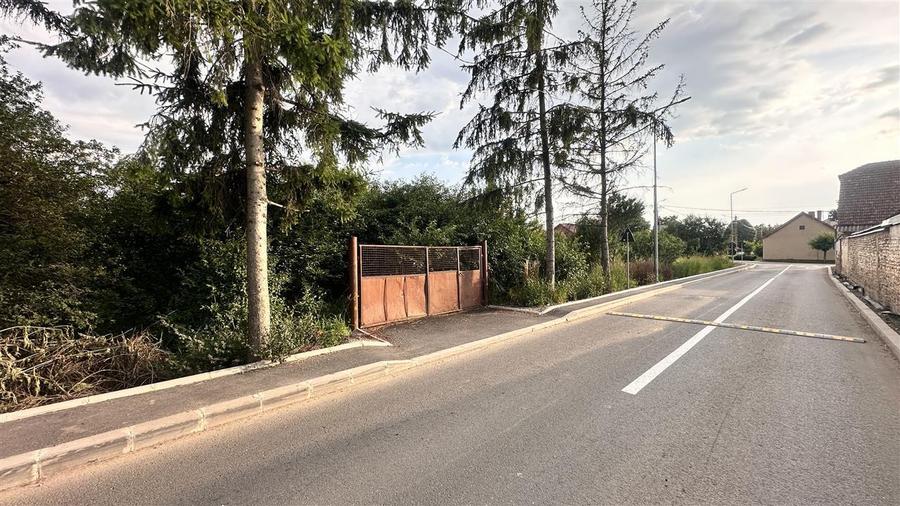 Teren -5 loturi intravilan cu utilități pe teren Harman -589-678 mp