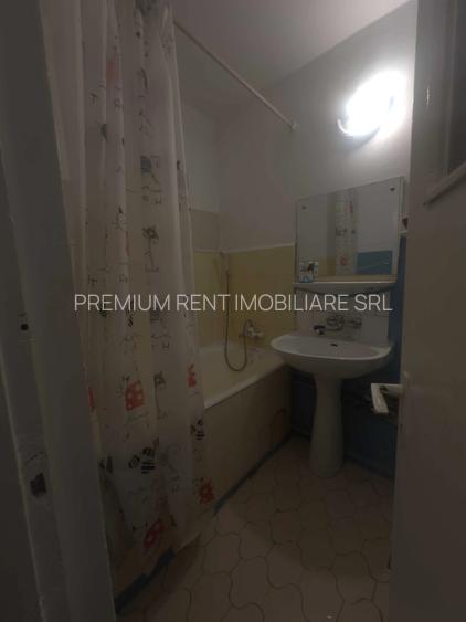 Calea Calarasilor, garsoniera, 300 euro, 6 min metrou Muncii, actual 08 iulie - 8
