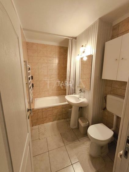 Apartament 3 camere decomandate, zona UMF. - 8