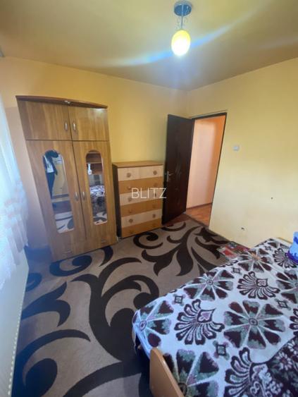 Apartament 3 camere decomandat,etaj 4/4 Bld. Racoteanu, 45 000, Filiasi. - 2