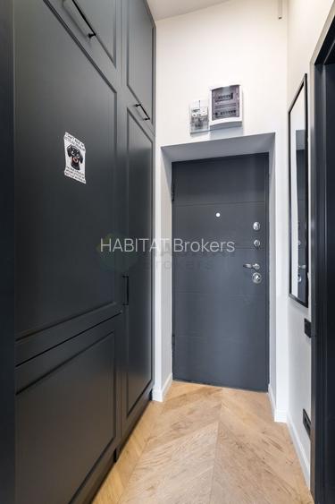 O Vacanță Permanentă în Inima Capitalei, Magheru/Bălcescu - 38