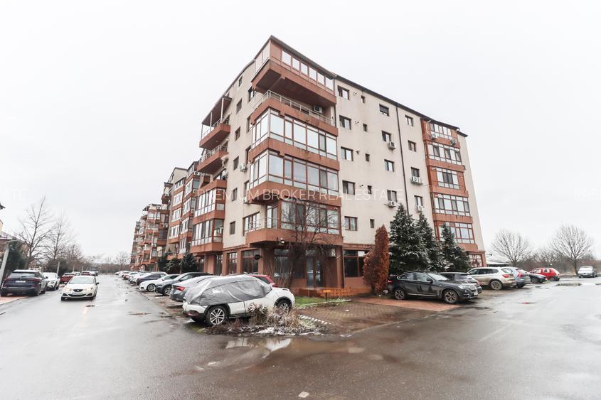 Apartamentul Tragis – spațios și bine compartimentat – - 33
