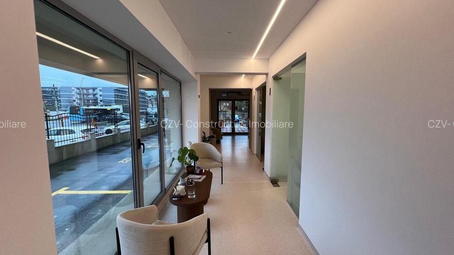 Spațiu comercial de vânzare – 247 mp utili, împărțiți în 2 unități independente - 12