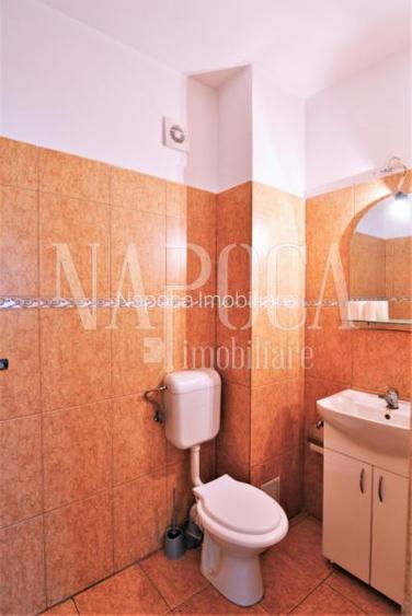 Casa 10 camere de vanzare in Floresti - 10