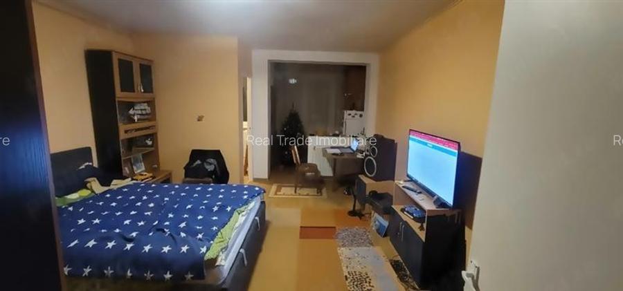 Garsoniera  etaj intermediar Astra - 6