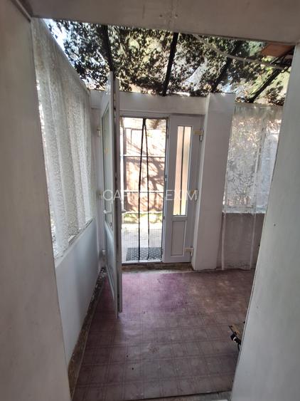 Apartament la casa cu front stradal - 3