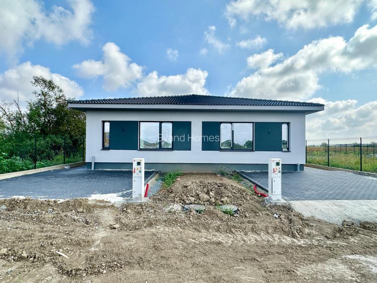 Duplex cu 3 camere si 2 bai - 77,3 mp utili - Pozitie excelenta Bucovat - 2