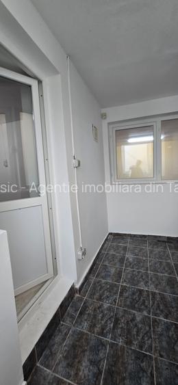 Vânzare apartament 3 camere , parter, micro 5 Târgoviște - 12