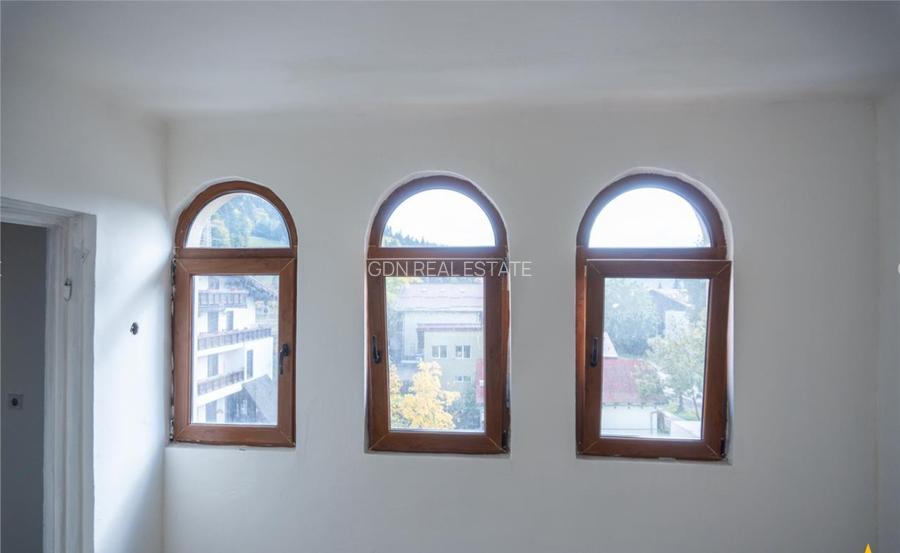 Proprietate mixta -spatiu comercial +rezidenta - 15