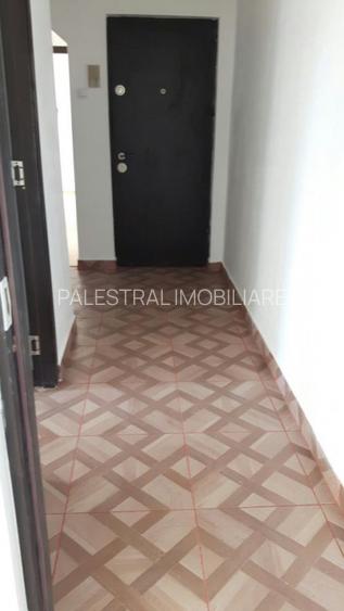 Apartament 3 camere decomandat,renovat,liber,123500 Euro - 4
