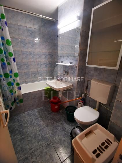 Apartament 3 camere în zona STRAZII ALEXANDRU VLAHUTA - 7