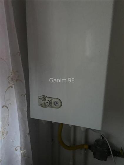 Garsoniera de vanzare , zona Spitalul Judetean Focsani , 28 mp , decomandata , e - 10