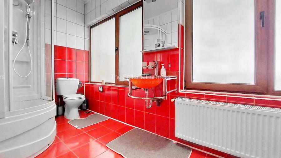 Suprafata Generoasa de teren - 9