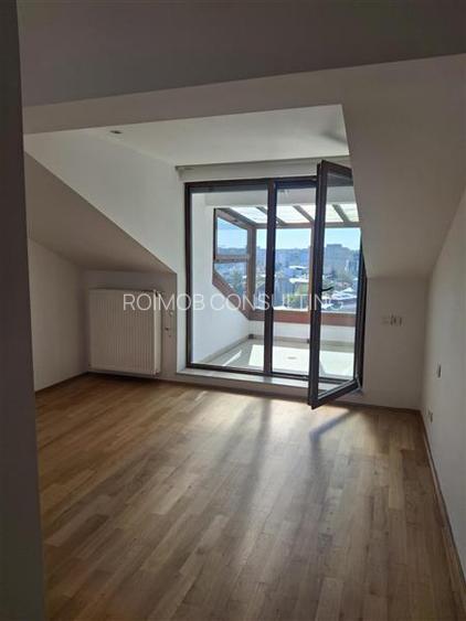Toamnei, apartament  3 camere, 138 mp, constructie 2009 - 12