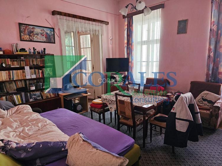 Piata Unirii. Cladire istorica. Fatada renovata! - 4