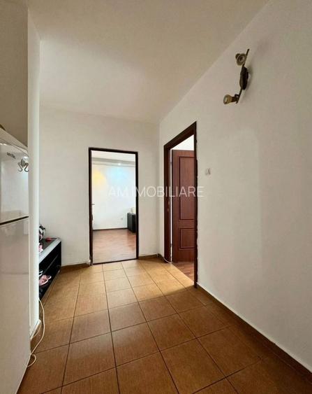 AP. 2 CAMERE DRISTOR, BUCATARIE INCHISA, METROU 2 MIN, COMISION 0% - 5