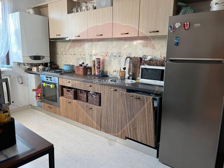 Casă / Vilă cu 4 camere de închiriat - 4