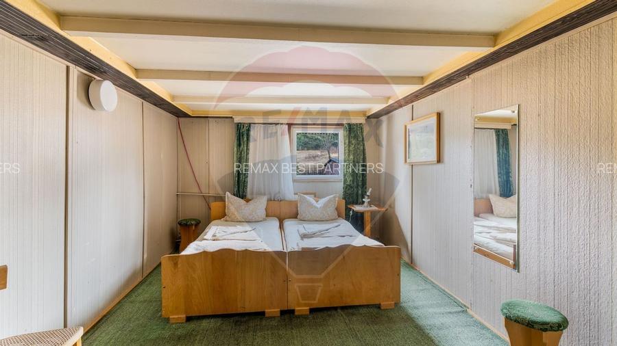 Cabana / Pensiune de vanzare - 5